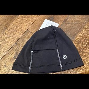 NWT lululemon Run it Out Toque